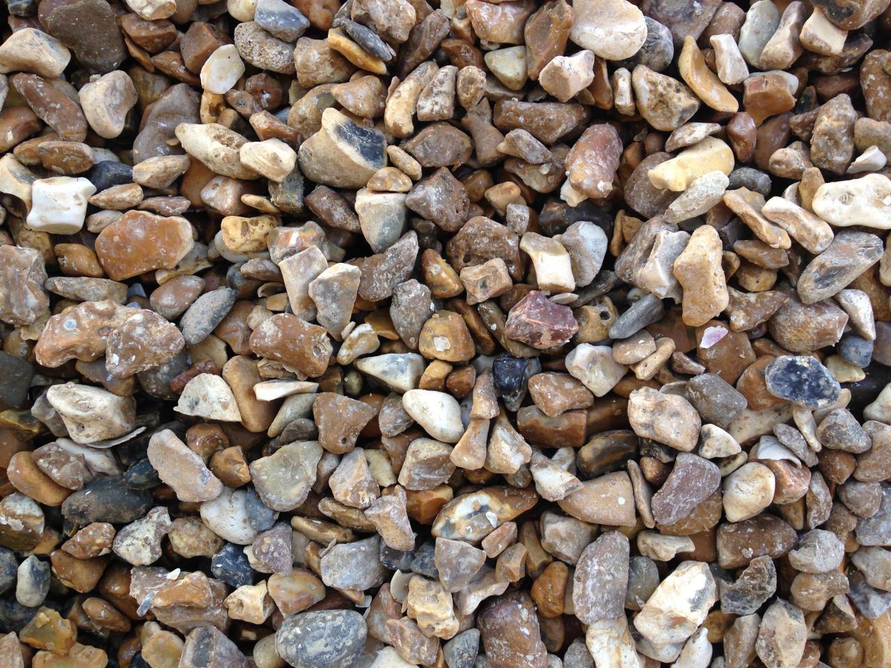 Decorative gravel