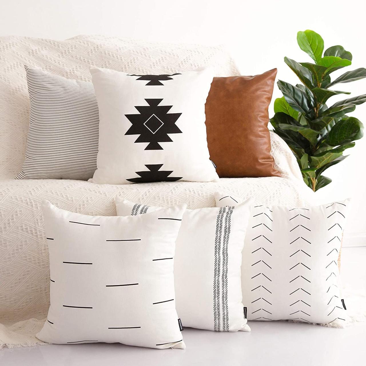 Modern decorative pillows